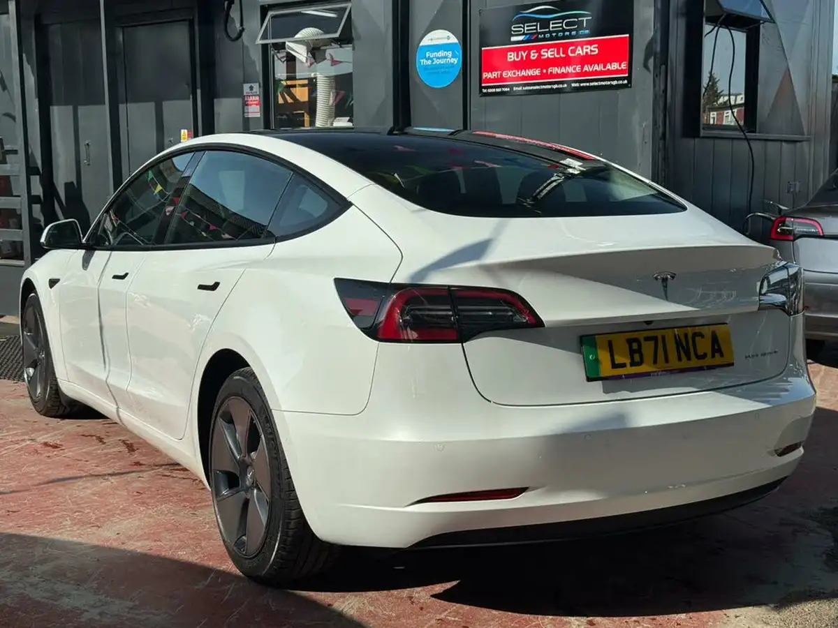 2021-tesla-model-3-e-long-range-awd-big-5
