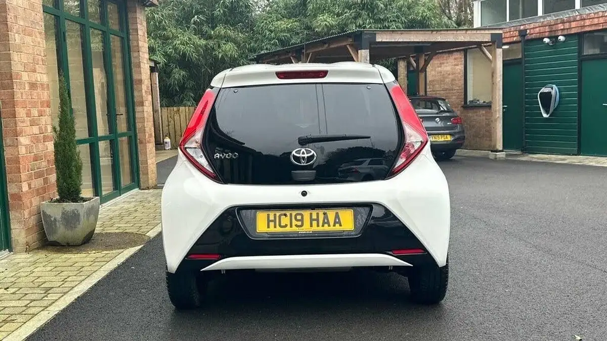2019-toyota-aygo-10-vvt-i-x-trend-big-2