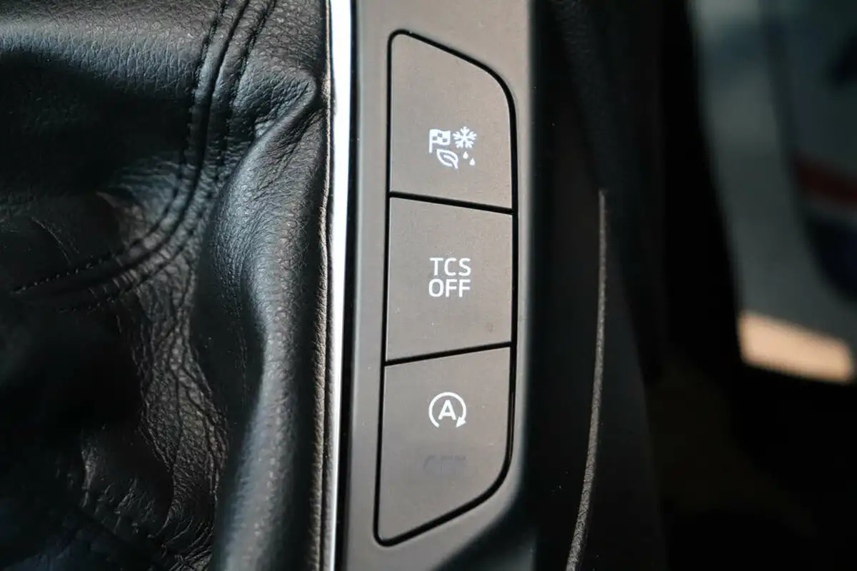 2019-ford-focus-10t-titanium-ss-hatchback-big-63