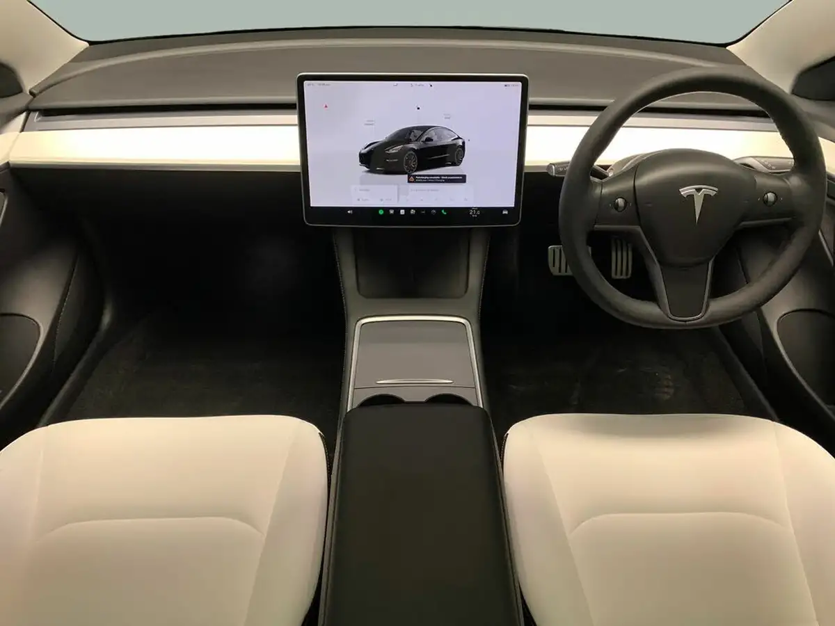 2022-tesla-model-3-e-performance-big-10