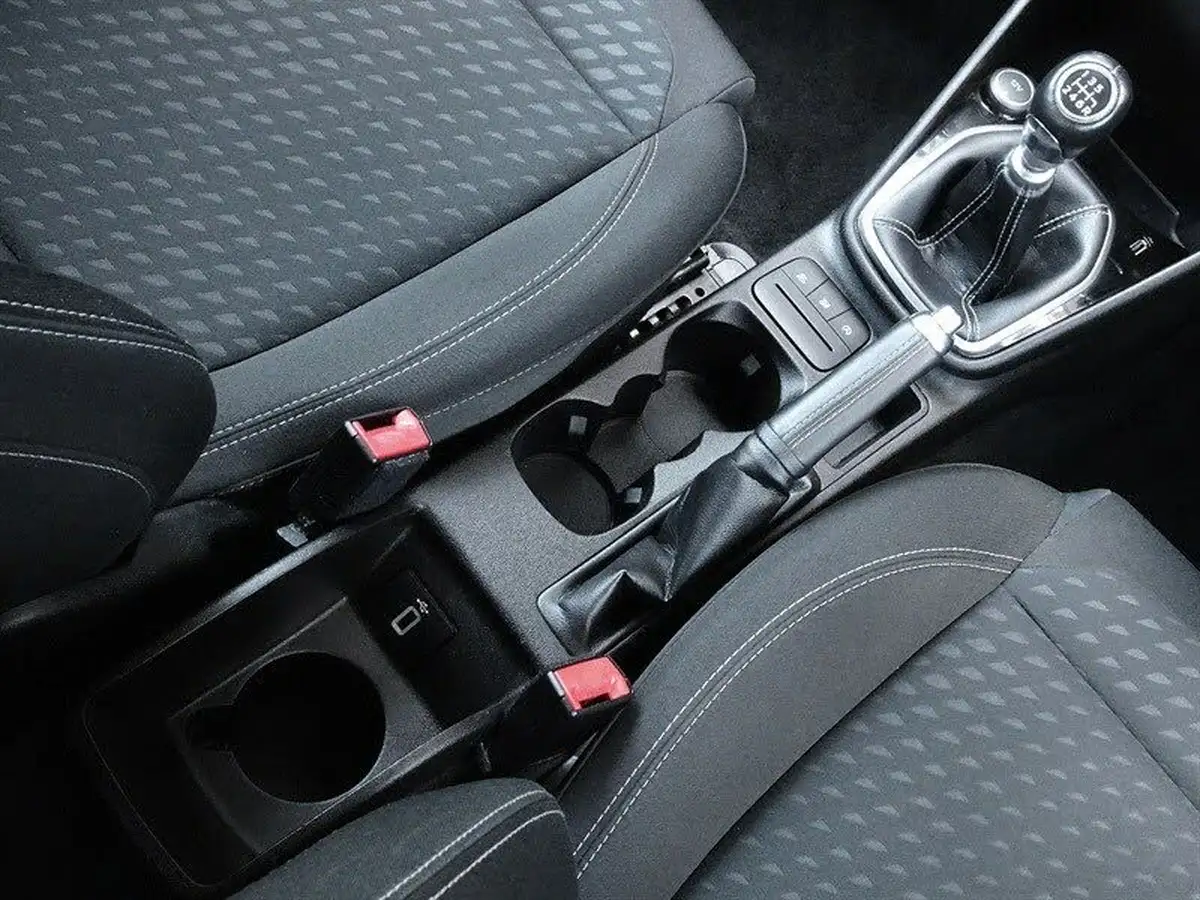 2018-ford-fiesta-10t-zetec-5d-big-26