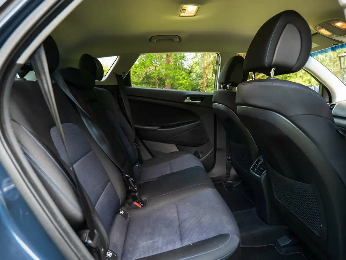 2018-hyundai-tucson-17crdi-blue-drive-se-nav-116ps-big-15