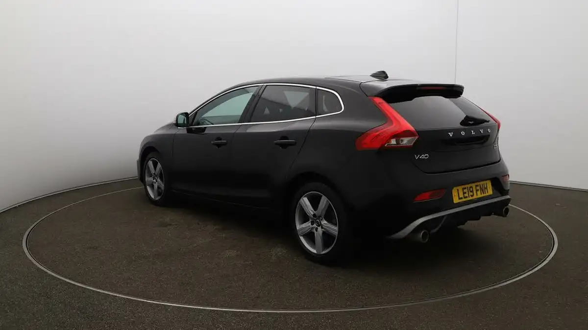 2019-volvo-v40-20td-d3-r-design-nav-plus-geartronic-big-62