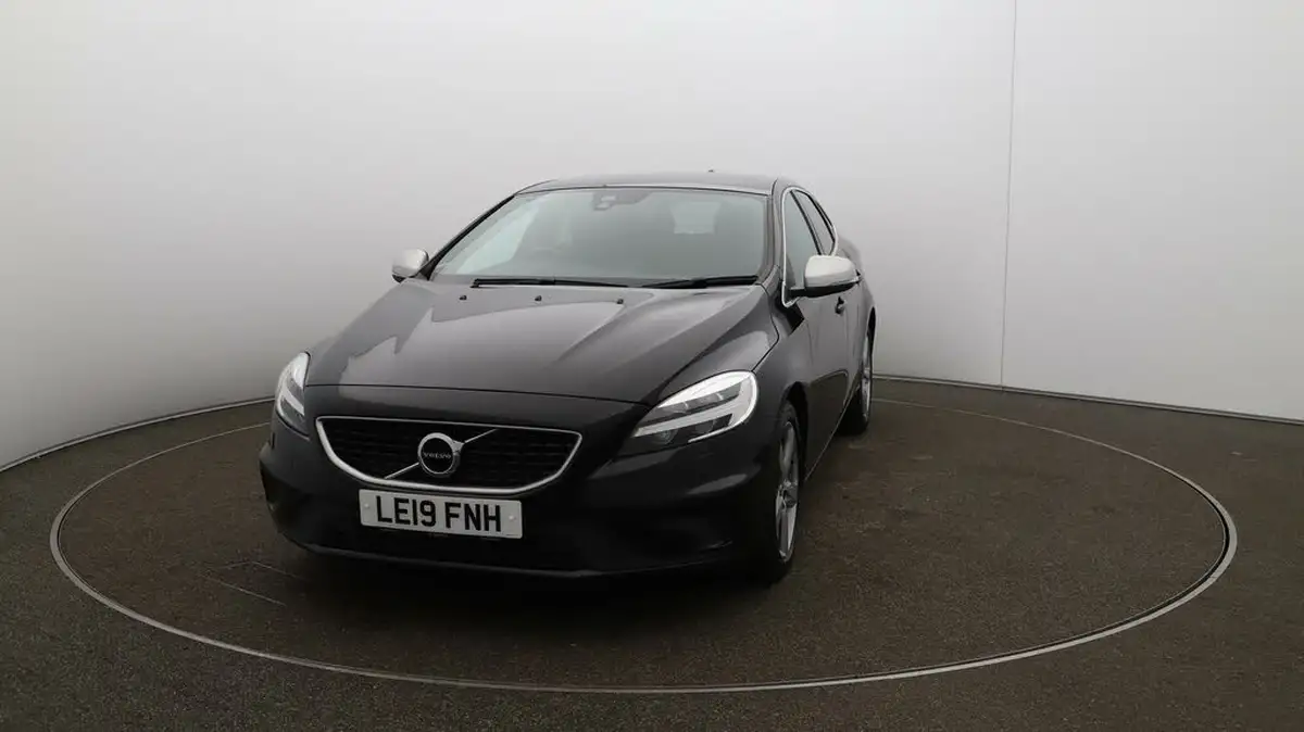 2019-volvo-v40-20td-d3-r-design-nav-plus-geartronic-big-38