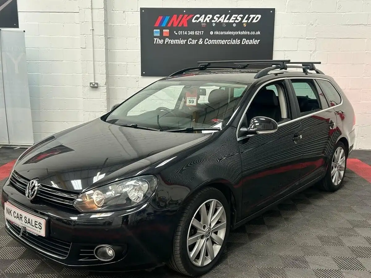2012-volkswagen-golf-20td-sportline-big-4