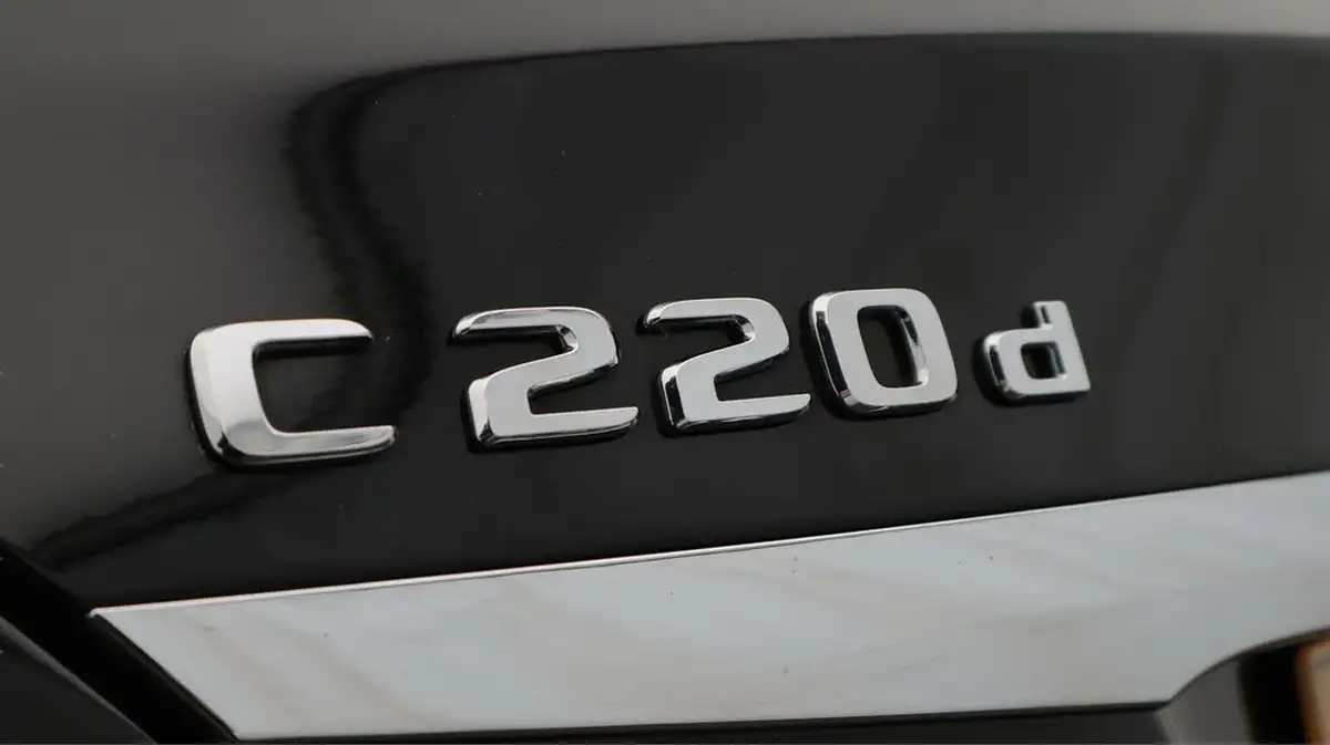2019-mercedes-benz-c-class-20d-c220d-sport-premium-plusss-saloon-4d-big-21