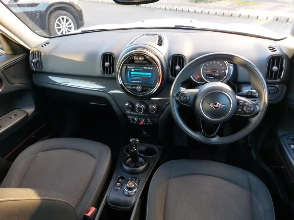 2019-mini-countryman-15-cooper-classic-auto-big-2