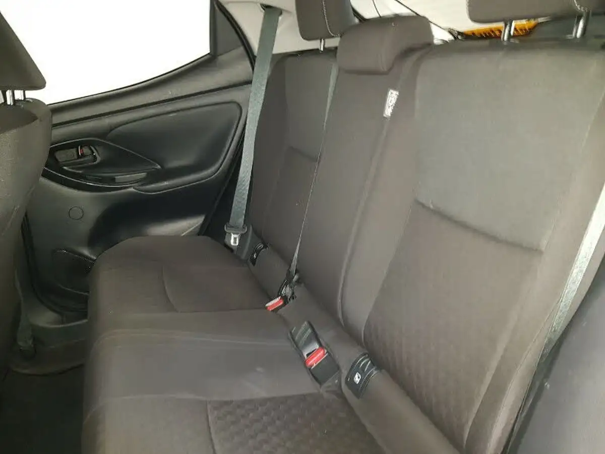 2022-toyota-yaris-15-vvt-i-design-big-5