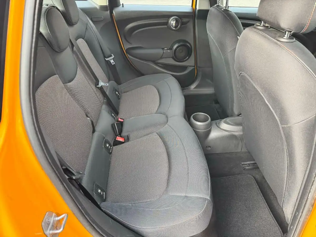 2015-mini-cooper-15-cooper-5d-auto-big-19