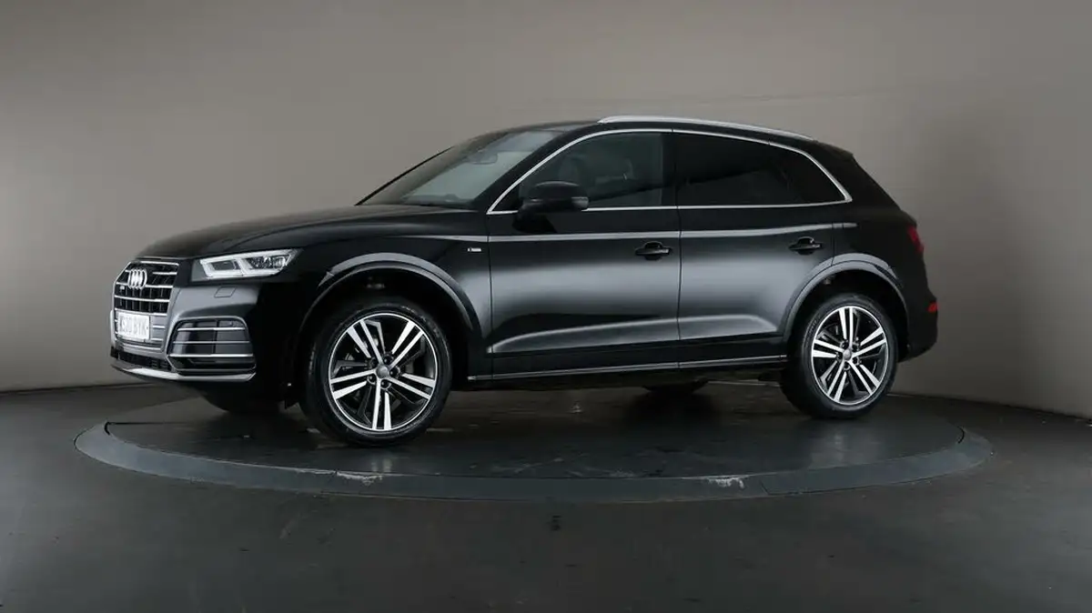 2020-audi-q5-20-55-tfsi-e-s-line-competition-big-40