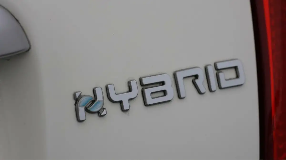2020-fiat-500-10-launch-edition-big-20