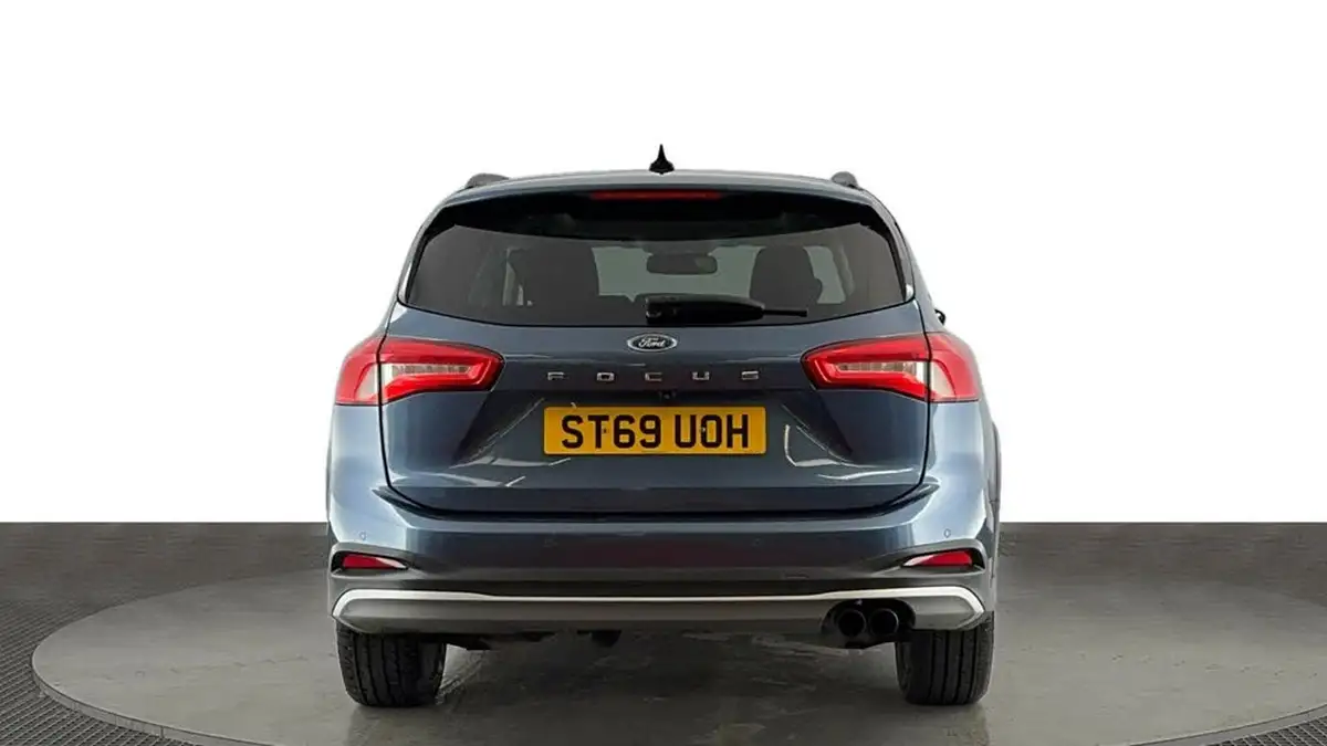 2019-ford-focus-20-active-x-estate-big-4