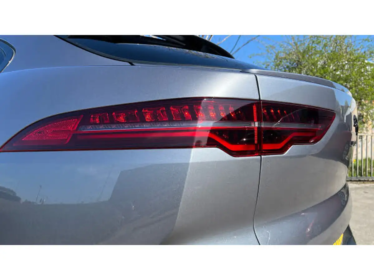 2025-jaguar-i-pace-ev400-r-dynamic-hse-black-big-18
