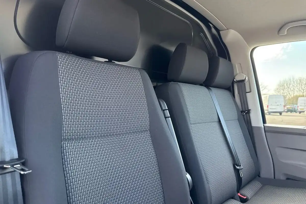 2024-volkswagen-transporter-big-22