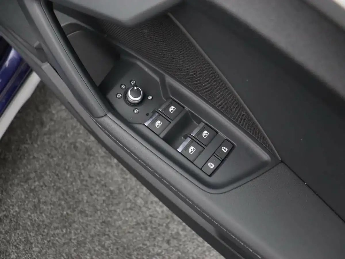 2023-audi-a3-15-35-tfsi-s-line-saloon-4d-tronic-big-22