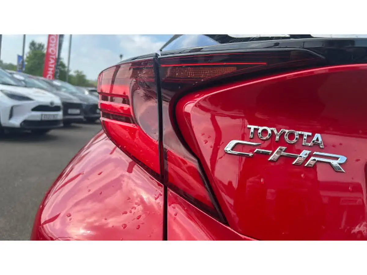 2022-toyota-c-hr-18-vvt-i-gr-sport-big-19