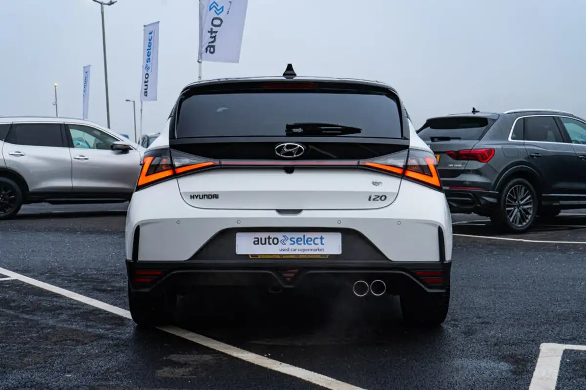 2023-hyundai-i20-10-t-gdi-n-line-dct-big-8
