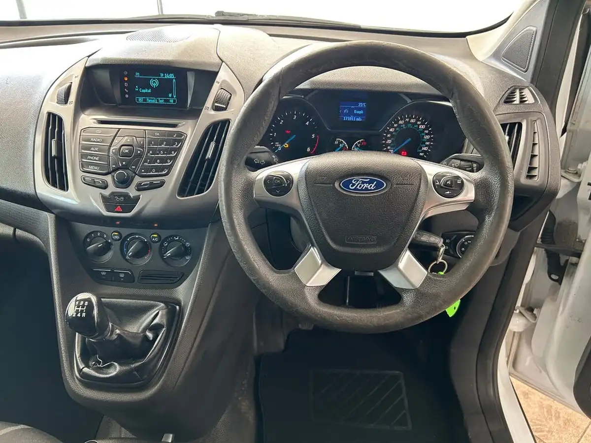 2014-ford-transit-connect-16tdci-l1-trend-200-panel-big-8
