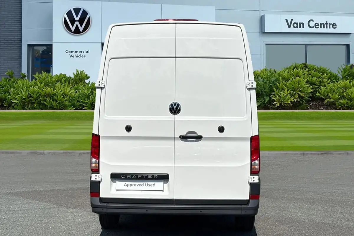 2024-volkswagen-crafter-20tdi-cr35-lwb-commerce-plus-140pseu6d-big-3