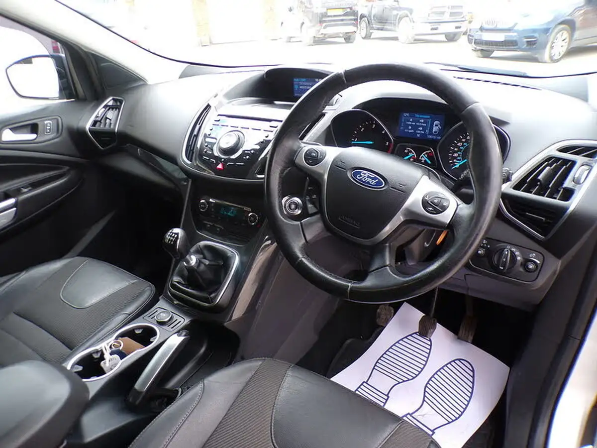 2014-ford-kuga-20tdci-titanium-140ps-big-11