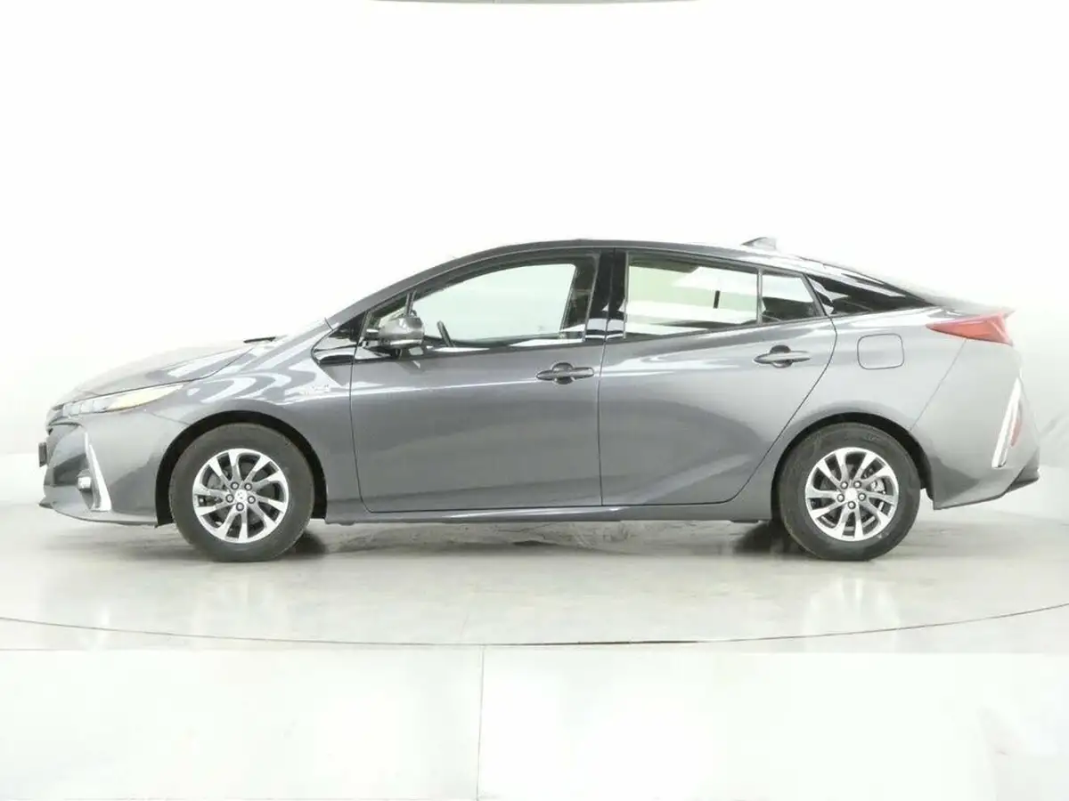 2022-toyota-prius-18-vvt-i-business-edition-plus-15in-alloys-cvt-big-5