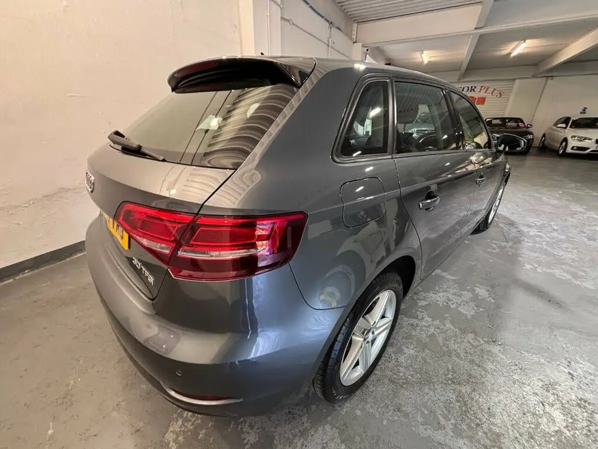 2020-audi-a3-10-30-tfsi-se-technik-big-8
