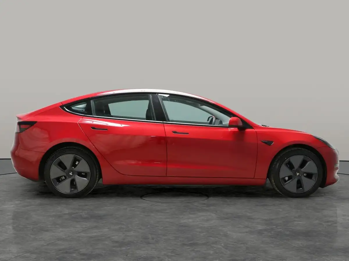 2022-tesla-model-3-e-long-range-big-11