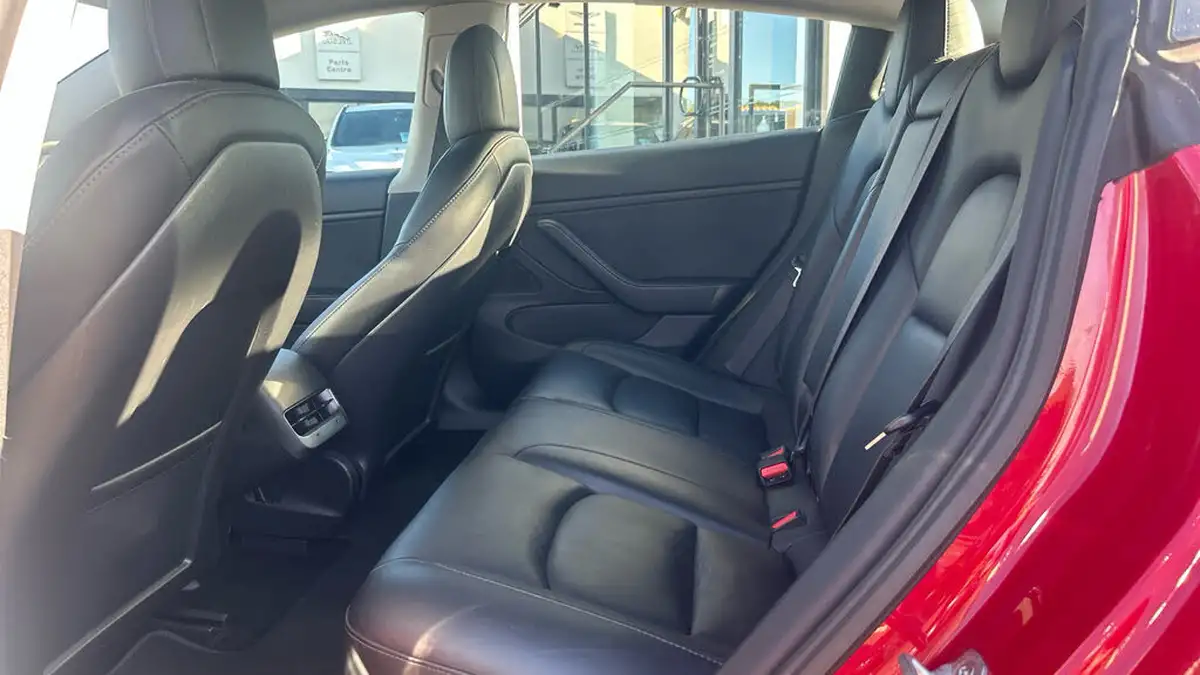 2020-tesla-model-3-e-long-range-big-3