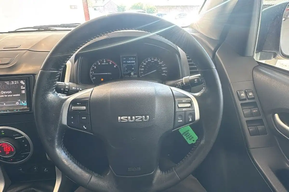 2016-isuzu-d-max-25td-utah-huntsman-big-25