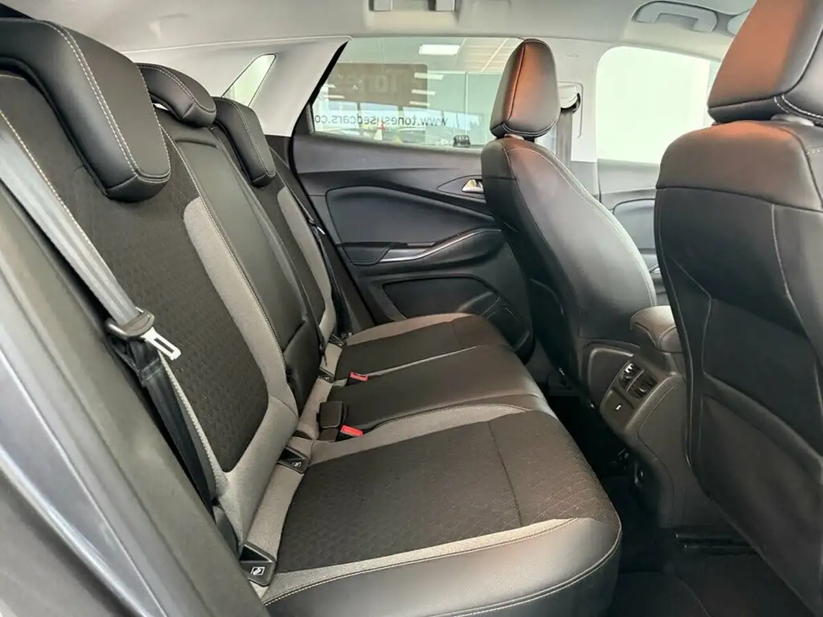 2020-vauxhall-grandland-x-15td-business-edition-nav-ecotec-blueinjection-big-4