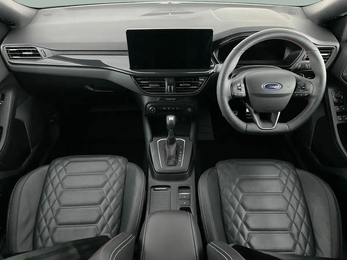 2023-ford-focus-10t-st-line-vignale-155ps-hybrid-mhev-hatchback-powershift-big-8