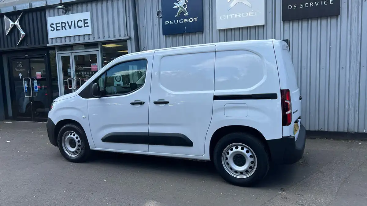 2023-citroen-berlingo-e-enterprise-edition-m-50kwh-800-big-5