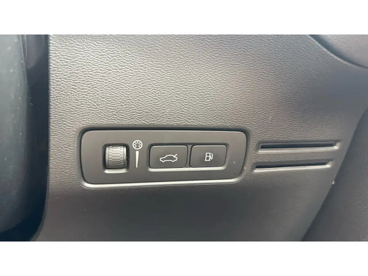 2022-volvo-xc40-15-t5-r-design-pro-big-39