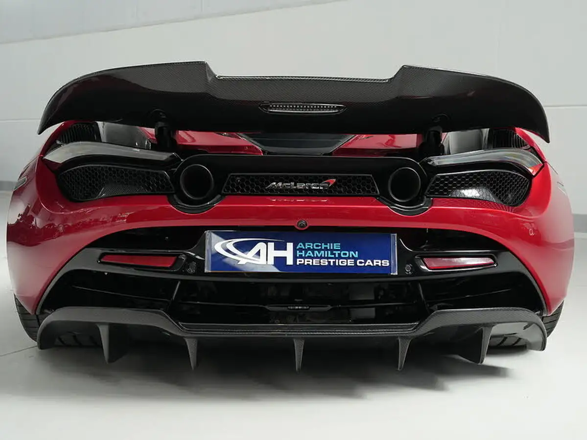 2018-mclaren-720s-40-luxury-big-14