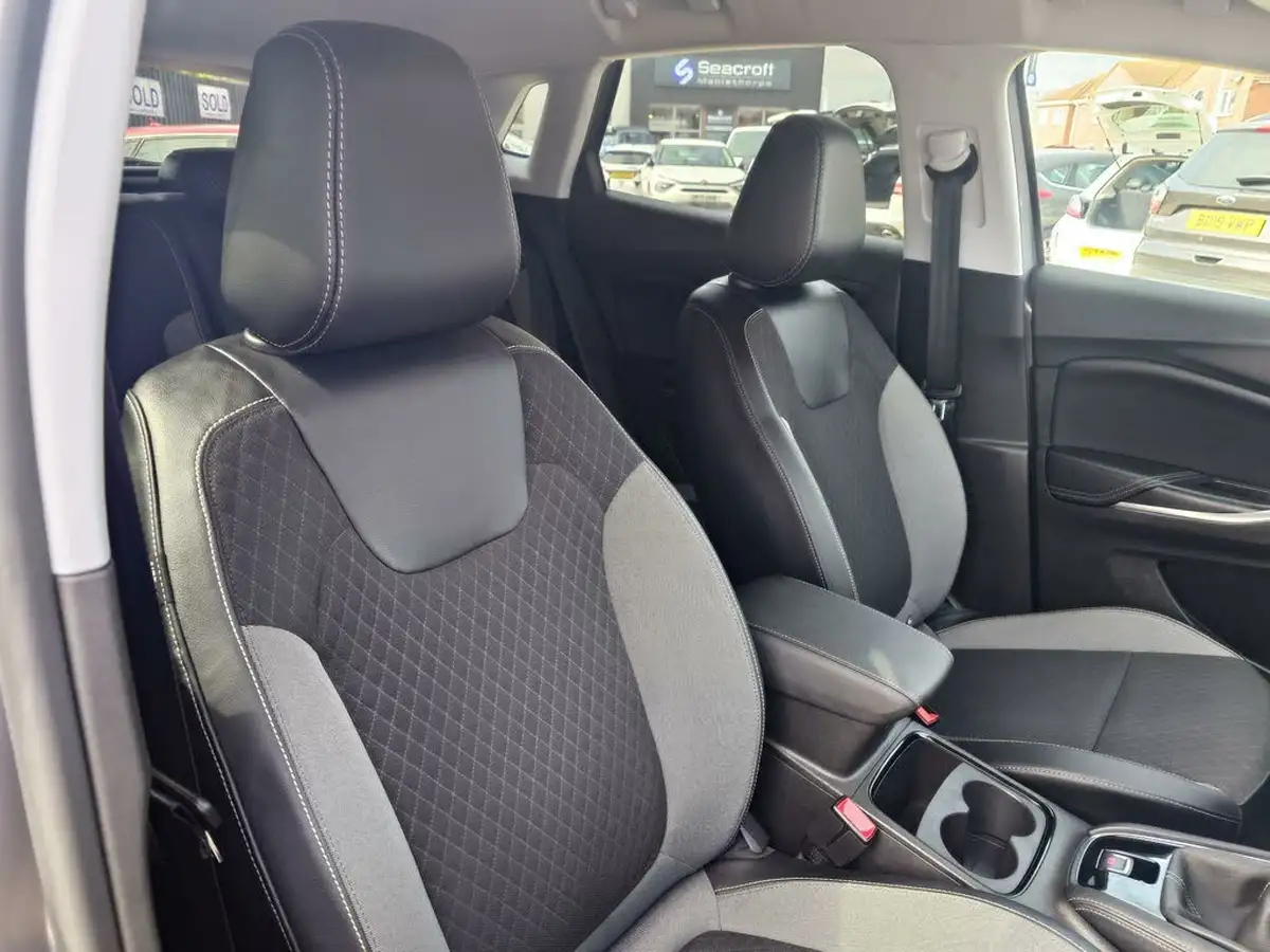 2022-vauxhall-grandland-12-gs-line-big-29