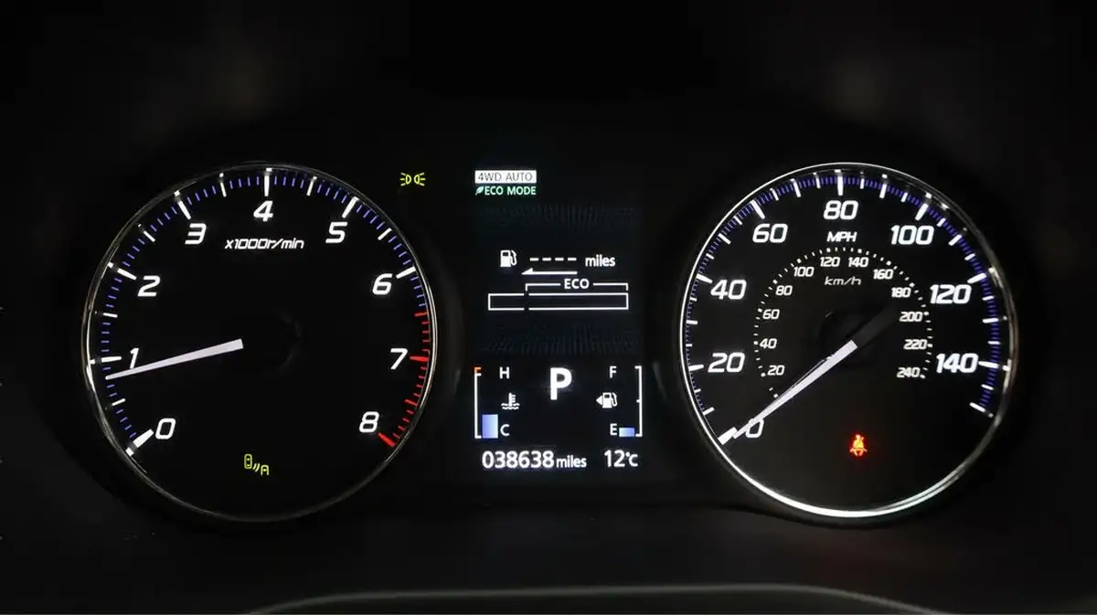 2020-mitsubishi-outlander-20-exceed-big-10