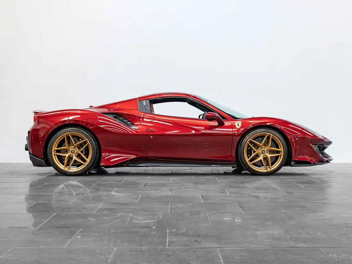 2020-ferrari-488-39-488-spider-big-6