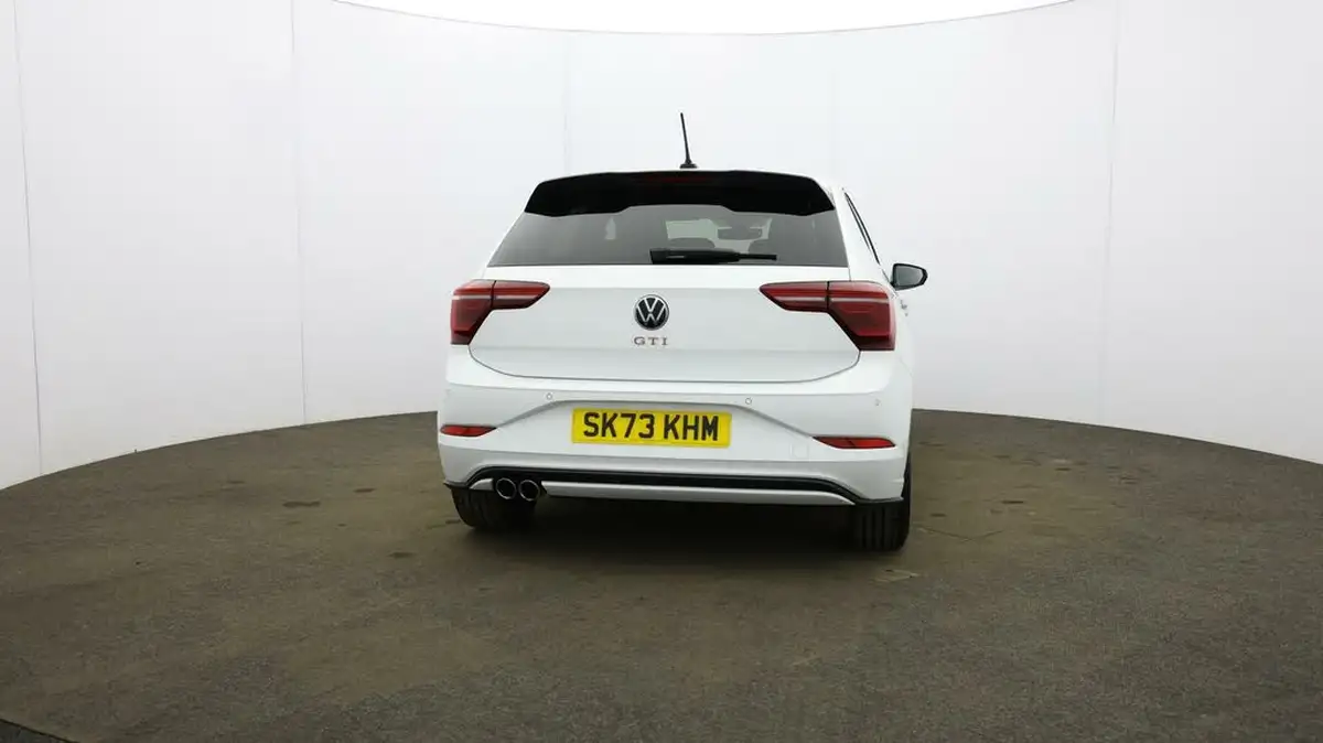 2023-volkswagen-polo-big-60