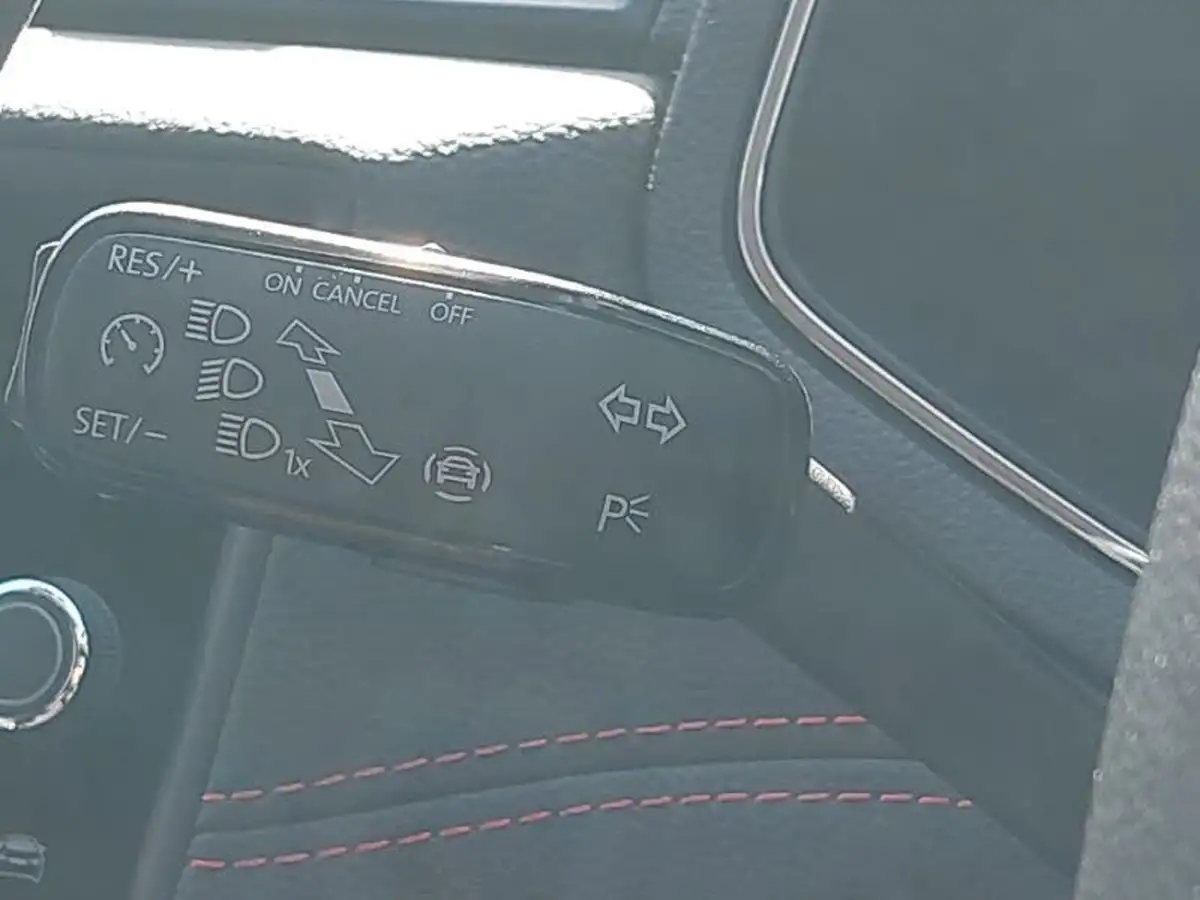2019-seat-ibiza-10-mpi-fr-big-14