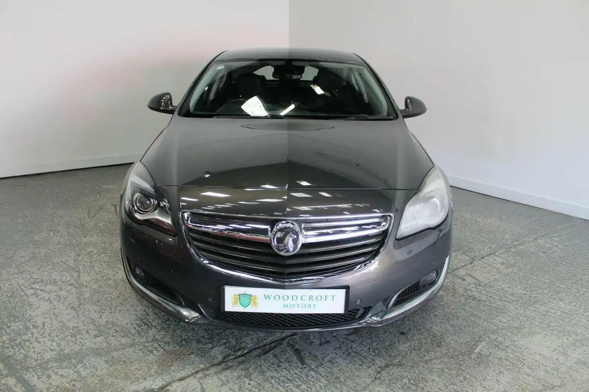 2015-vauxhall-insignia-20cdti-elite-nav-ecoflex-ss-hatchback-5d-big-12