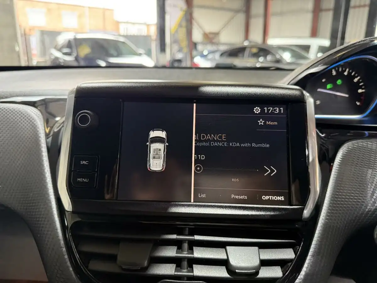 2018-peugeot-2008-suv-12-puretech-allure-82bhp-big-34