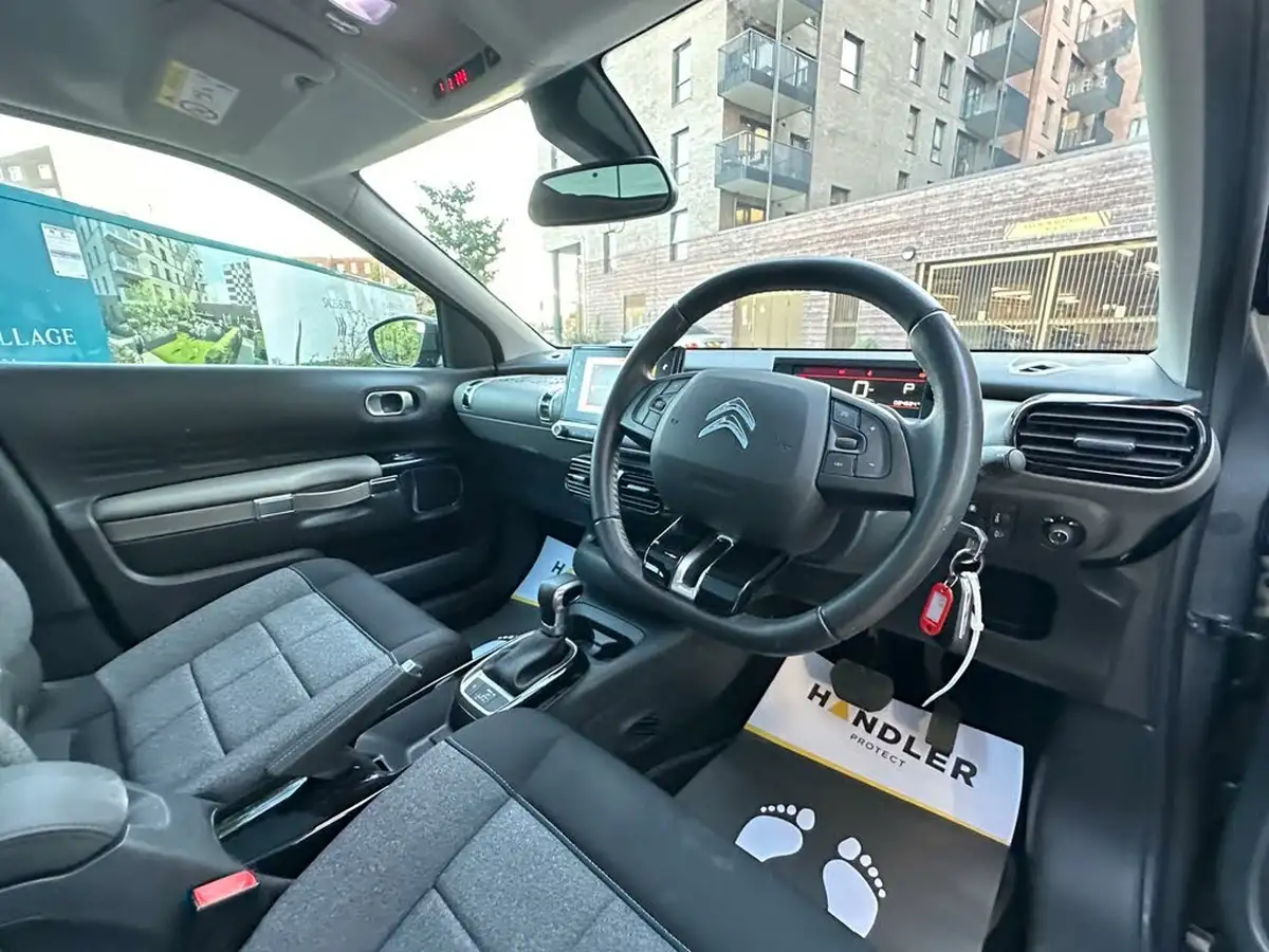 2019-citroen-c4-cactus-12-puretech-flair-130ps-eat6-big-35