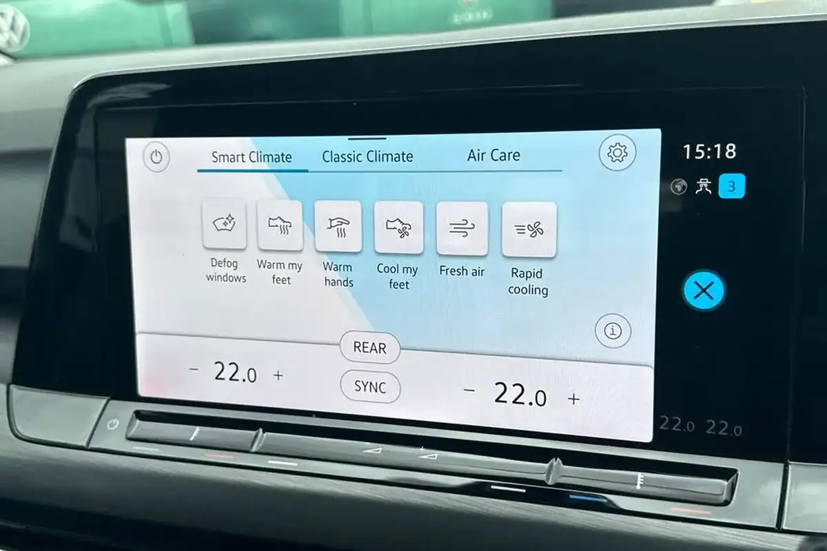 2022-volkswagen-golf-15-etsi-style-150ps-hatchback-big-21