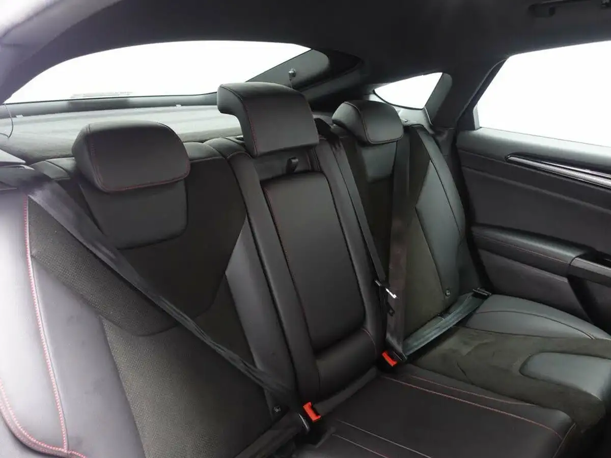 2021-ford-mondeo-20tdci-st-line-edition-150ps-hatchback-big-14