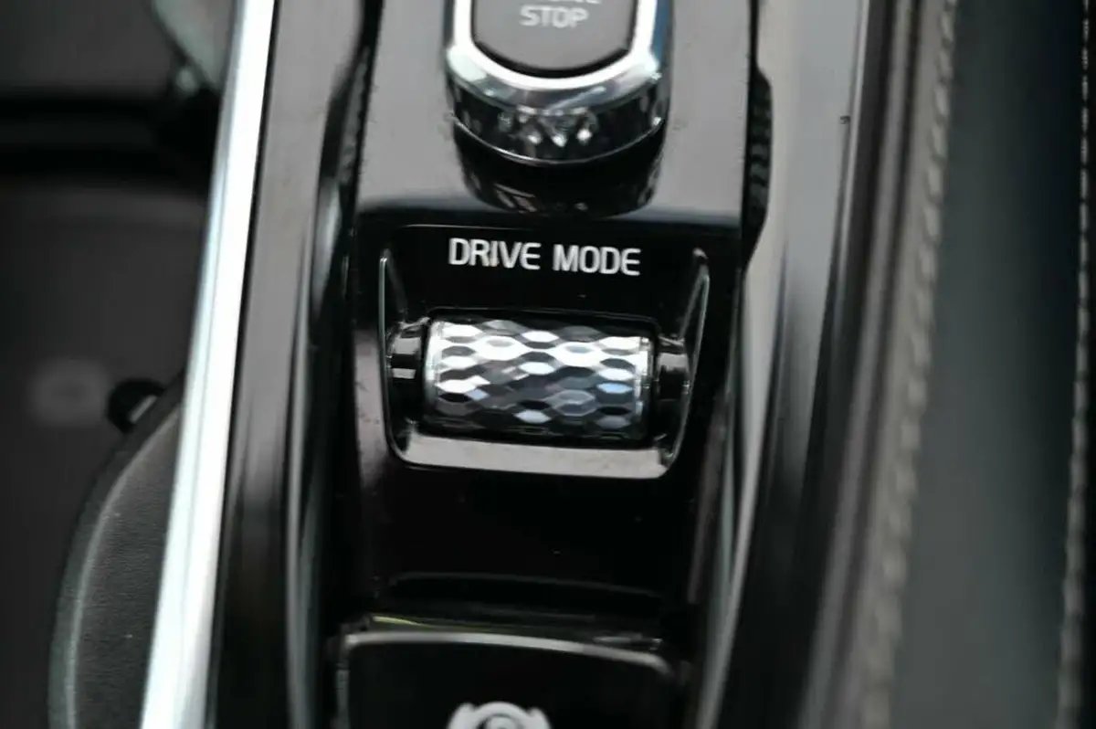 2018-volvo-xc90-20td-d5-inscription-pro-4x4-big-38