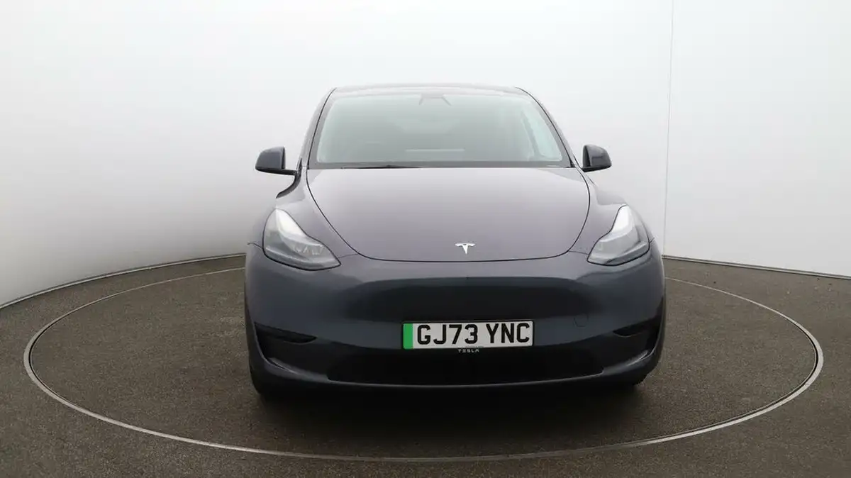 2023-tesla-model-y-e-rwd-big-31