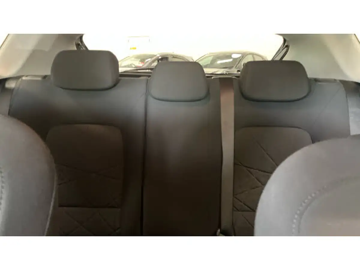2022-hyundai-bayon-10-t-gdi-premium-100ps-dct-big-14