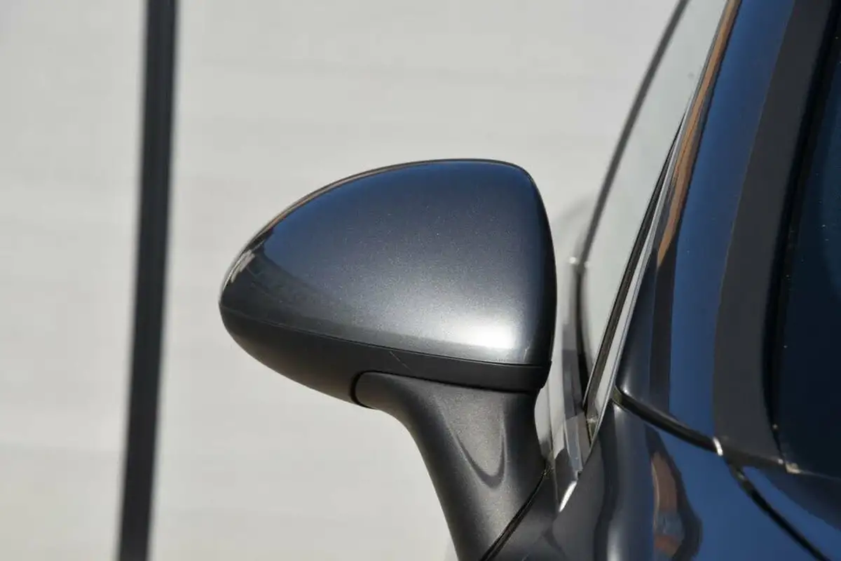 2014-porsche-cayenne-30td-platinum-edition-big-13