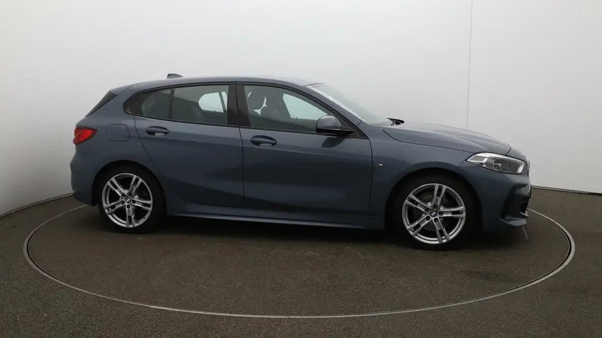 2022-bmw-1-series-15-118i-m-sport-lcp-big-48