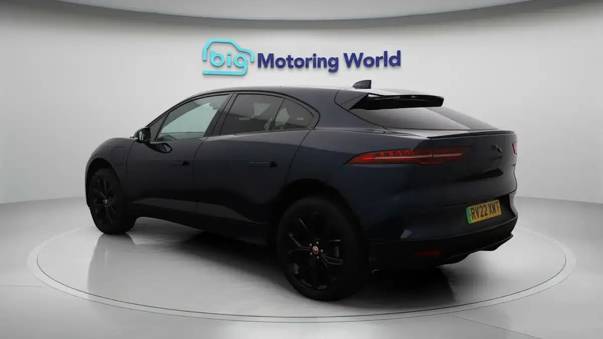 2022-jaguar-i-pace-ev400-hse-black-big-5